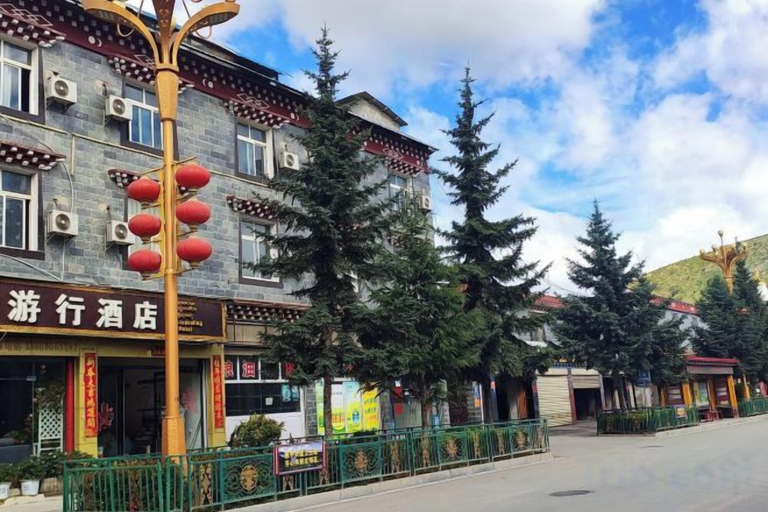 Exterior & Views 2, Shangri-La Ziyouxing Hotel, Dêqên Tibetan