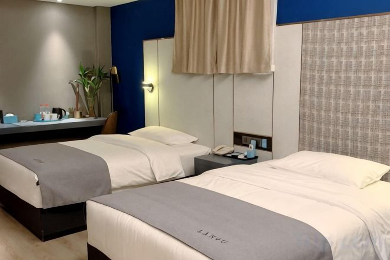 Bedroom 3, LANOU Hotel (Lanling Agricultural Park), Linyi