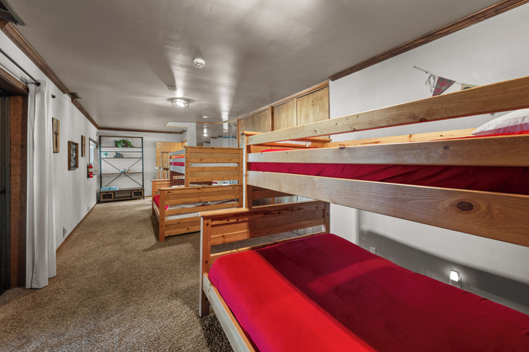 Bedroom 4, Grand Lakefront Escape, San Bernardino