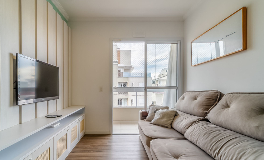Others 3, Apt w/ Gourmet Balcony 800m From the Beach Cbe0201, Florianopolis