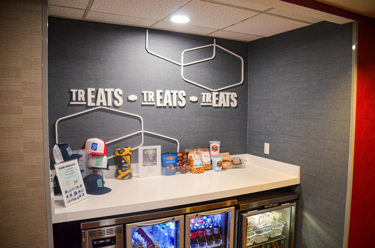 Food & Drinks 5, Hampton Inn & Suites Flagstaff, Coconino
