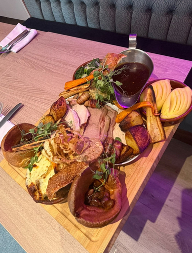 Food & Drinks 5, Tiverton Hotel Lounge & Venue, Devon