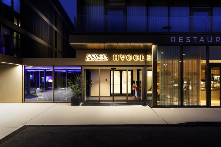 Others 1, YOTEL Geneva Lake, Select by Hilton, Nyon