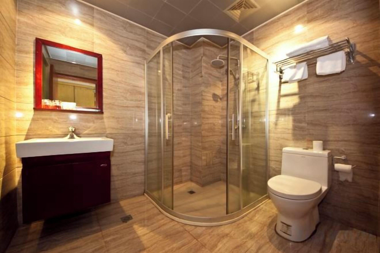 Bathroom 3, Yuehong Boutique Hotel, Nanping