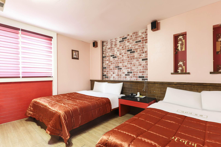 Bedroom 3, Gunsan Cyber, Gunsan