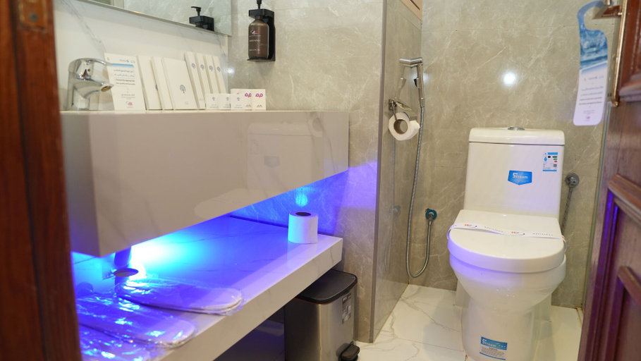 Bathroom, Zowar Alalami Hotel, Al Madinah Al Munawwarah