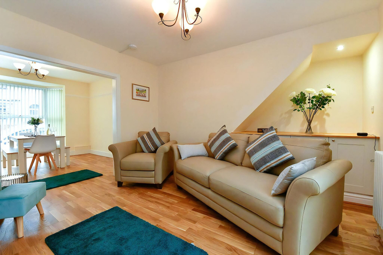 Others 5, Just Stay Wales - Castle Square Cottage, Swansea