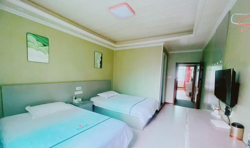Bedroom 3, Jiuxin Hotel, Jiujiang