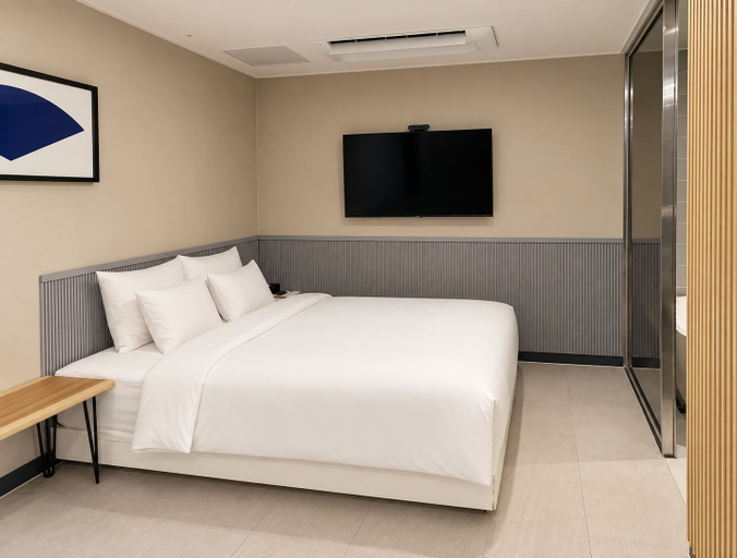 Bedroom 4, Hound Hotel Busan Station, Dong