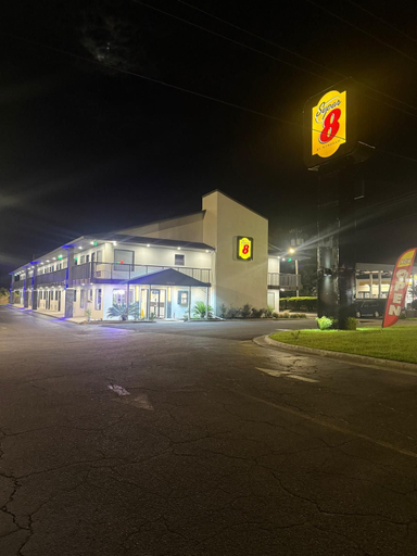 Others 5, Super 8 by Wyndham Richmond Hill, Bryan