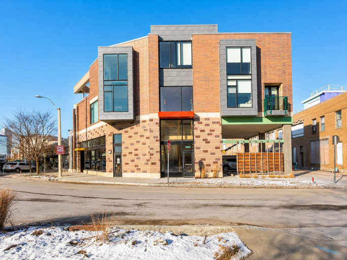 Exterior & Views 2, TWO Modern Penthouses on Mass by CozySuites, Indianapolis