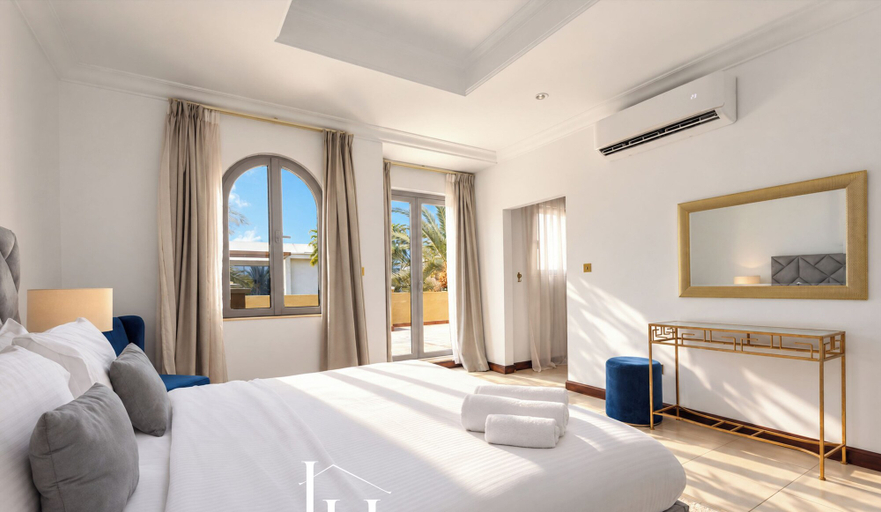 Bedroom, LUX | The Ocean Pearl Villa, Dubai
