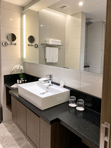 Bathroom 4, Capitol Hill Hotel and Suites, Angeles City