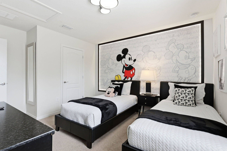 Others 3, 5BR Near Disney Mickey Room, Pool, Game Room, Osceola