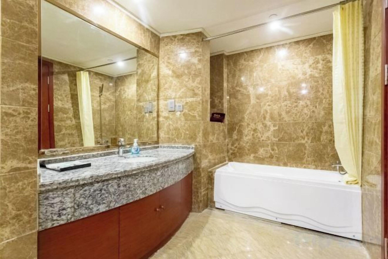 Bathroom 4, Shungeng International Hotel, Jinan
