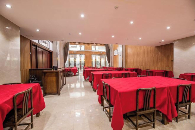 Food & Drinks 5, Binhai Holiday Apartment, Zhanjiang