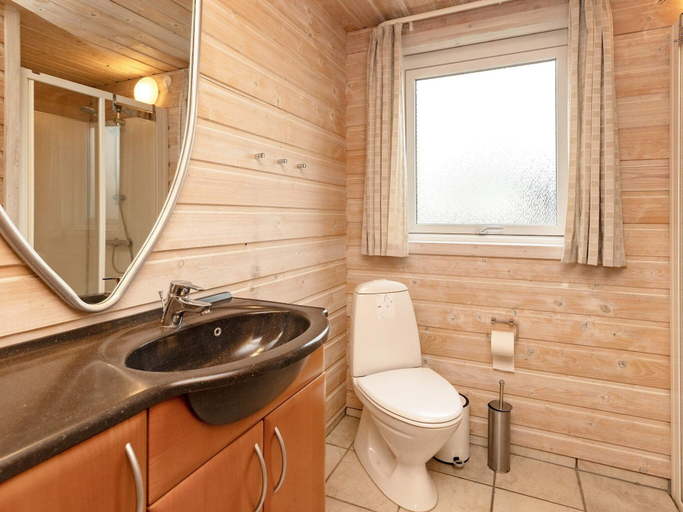 Bathroom 3, 5 Star Holiday Home in Thisted, Thisted