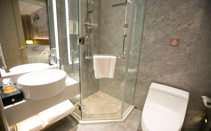 Bathroom 3, Vienna Hotel Jinan Beiyuan Street Red Star Macalline, Jinan