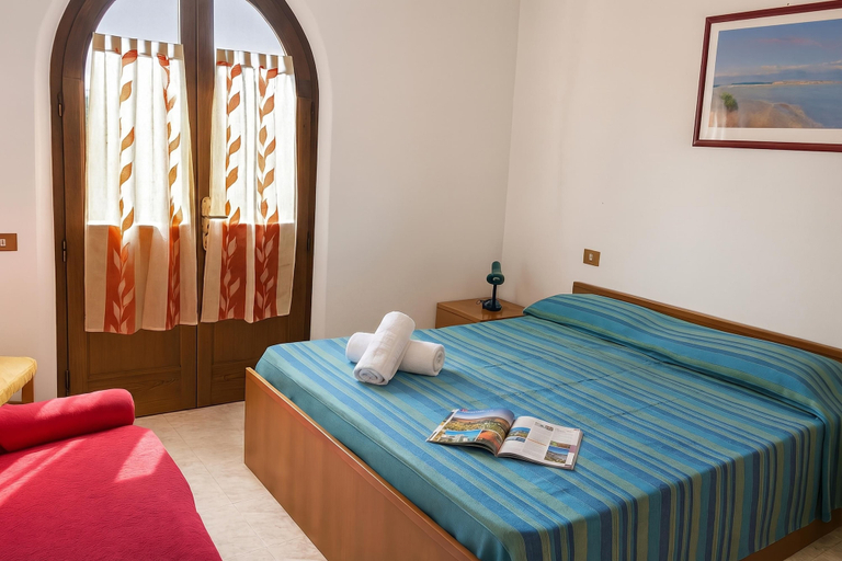Bedroom 2, Casa Tirrena 600m from sea, Massa Carrara