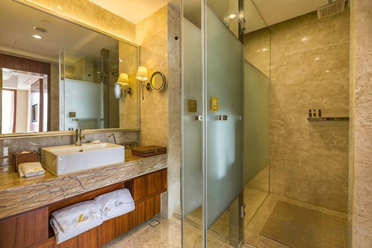 Bathroom 4, Dongdu Narada Grand Hotel, Wuxi