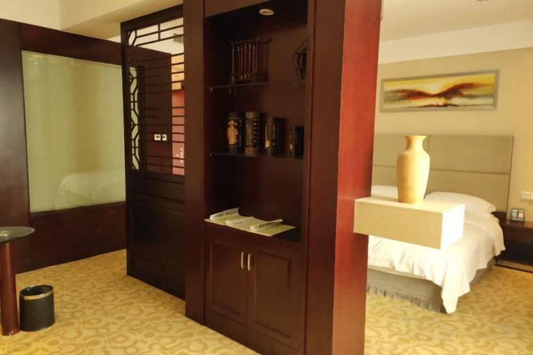 Bedroom 3, Qindao International Hotel, Ningbo
