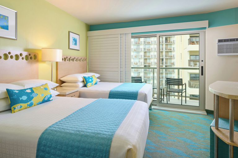 Bedroom 2, Waikiki Circle Hotel By Castle, Honolulu