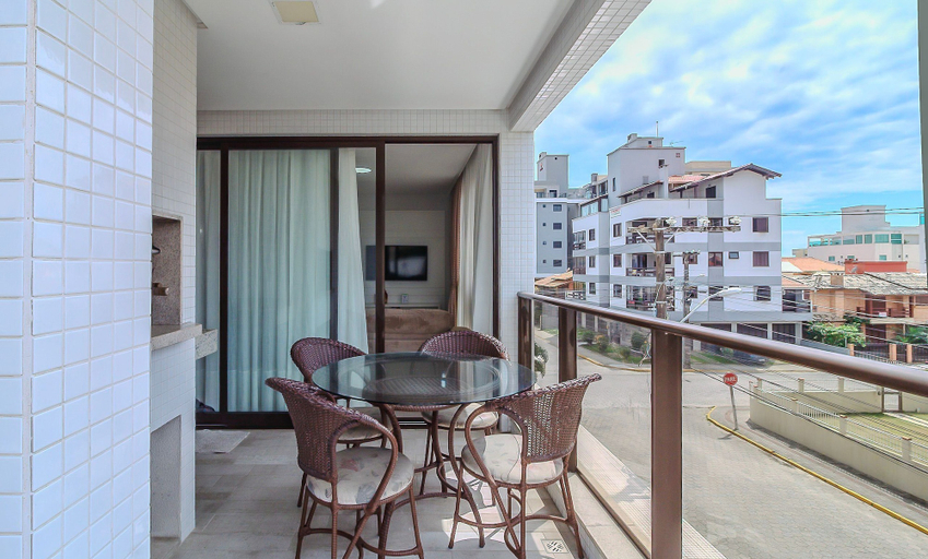 Others 4, 3 Bds Pool Sea View 300m Beach Bombas Csd0101, Bombinhas
