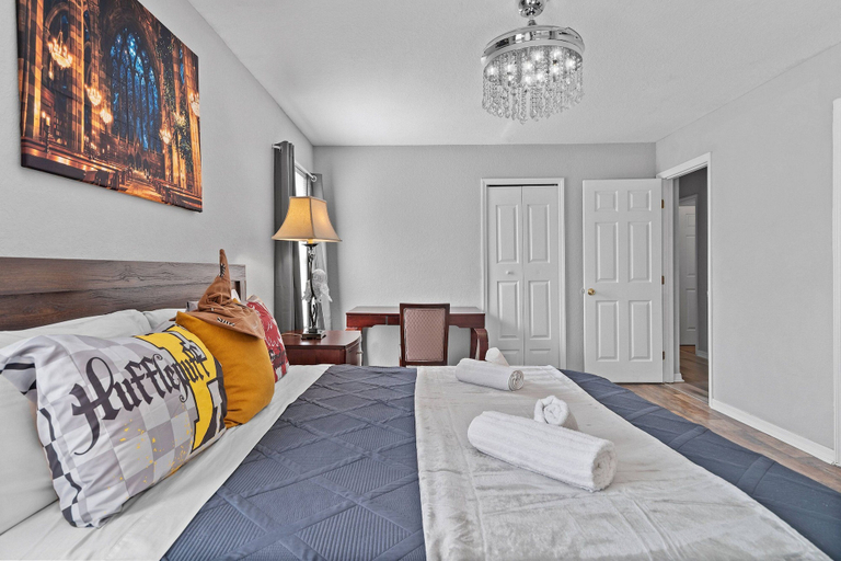 Others 3, 4BR Themed Townhome Near Disney Lazy River, Polk