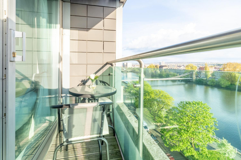 Others 5, Luxury Riverview City Centre Apartment, Glasgow