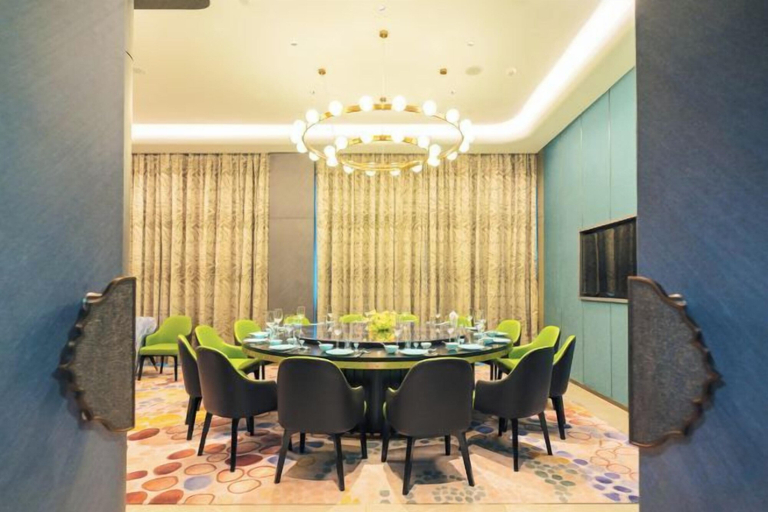 Food & Drinks 5, Fuxian Lake Dolphin Bay Hotel (Cambrian Town Flagship Store), Yuxi