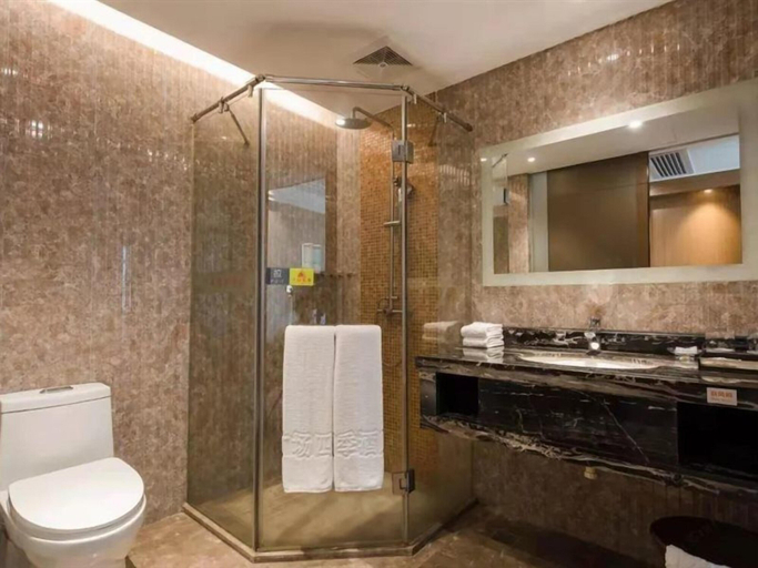 Bathroom 3, Guangchang Siji Hotel, Shenzhen