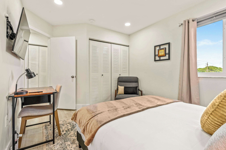 Others 3, Good Vibes Sanctuary, Modern 2BR Townhome in Cutler Bay, Miami-Dade