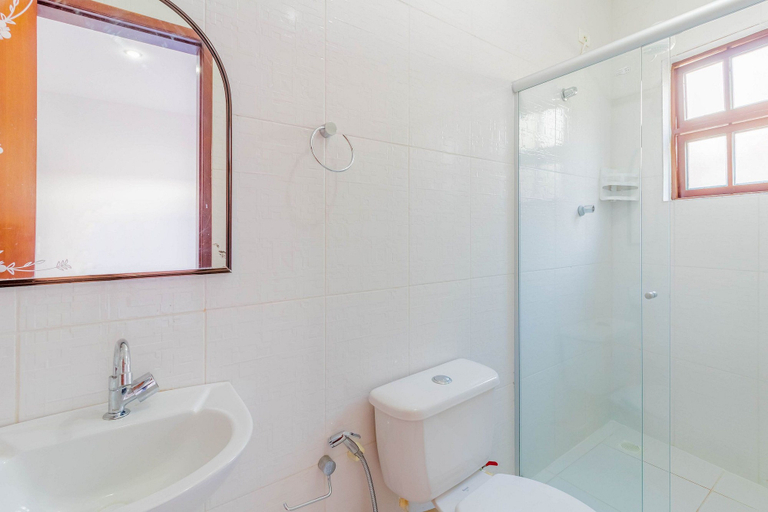 Bathroom 3, GB09 Ótima Casa 6 Quartos a 50m da Praia, Camaçari