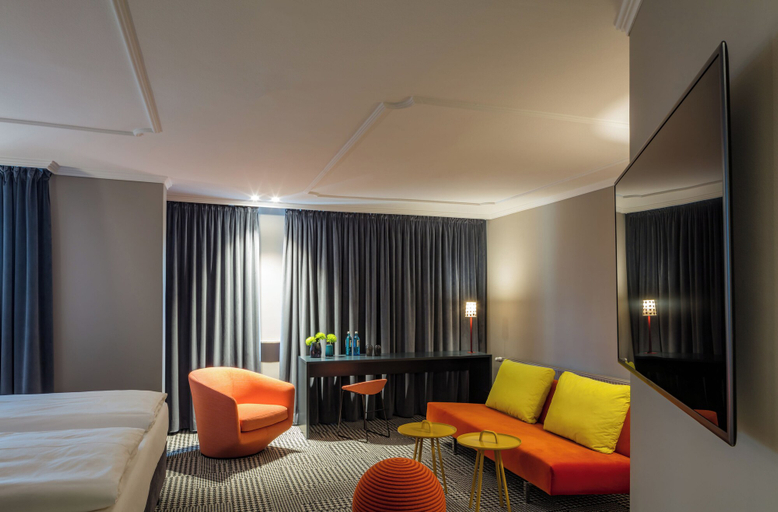 Bedroom 3, The Midtown Hotel, Köln