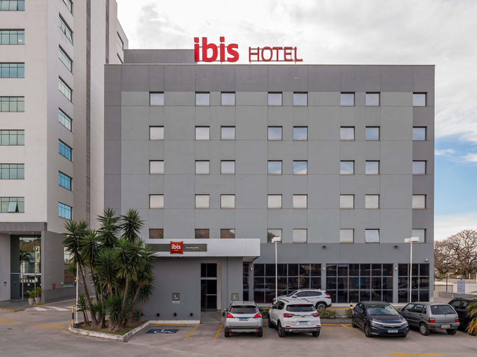 Others 1, Ibis Guaratingueta Aparecida - Próximo ao Circuito da Fé e Frei Galvão, Guararapes