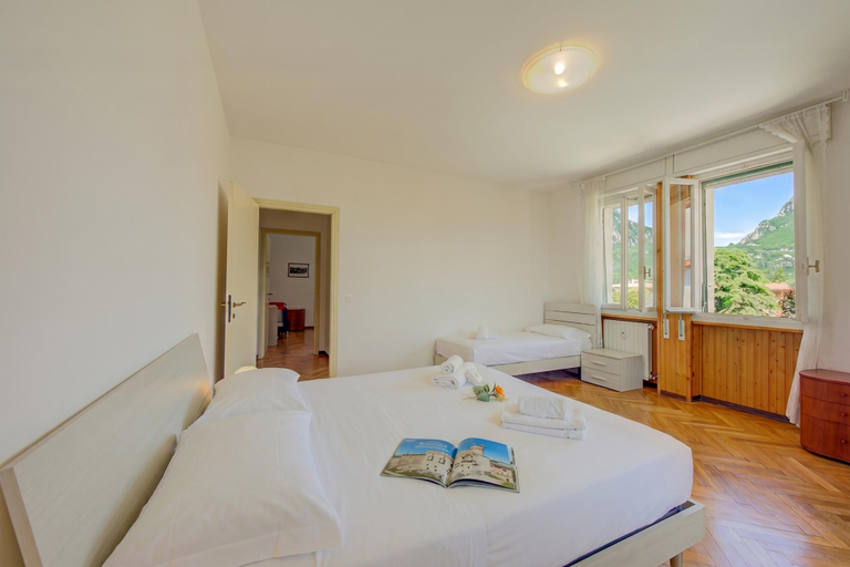 Bedroom 5, Margherita Near Lake - Family Friendly, Brescia