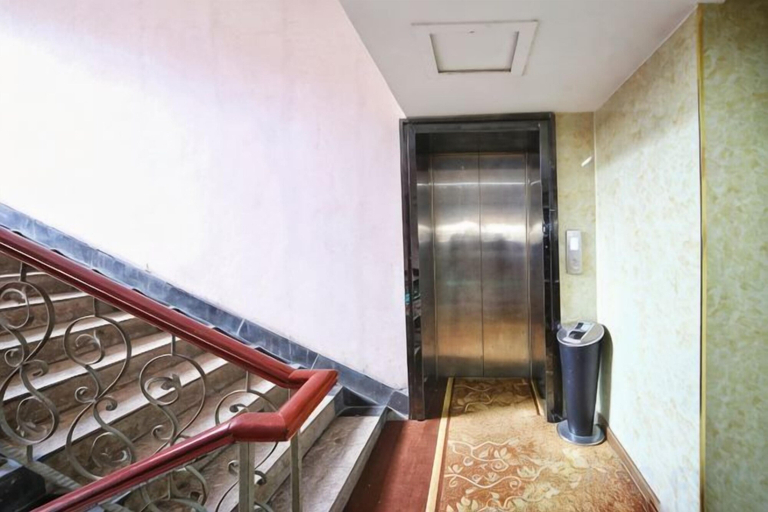 Others 5, Yading Hotel (Yicheng Xiangsha Avenue), Xiangfan