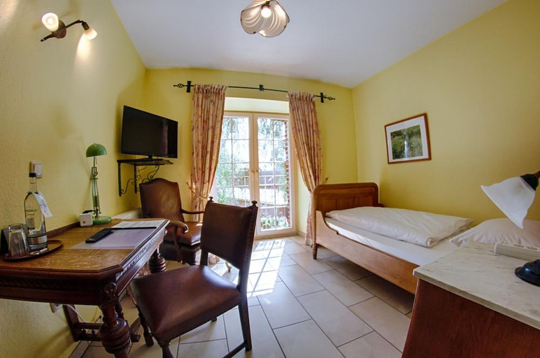 Bedroom 3, Landhaus Goddertzhof, Heinsberg