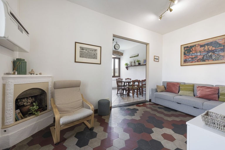 Others 3, Casa Emanuele by MMega, Florence