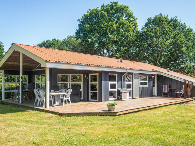 Exterior & Views, 4 Star Holiday Home in Glesborg, Norddjurs