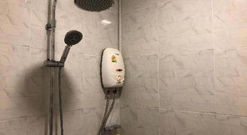 Bathroom 3, CoCo Tree Resort, Thap Sakae