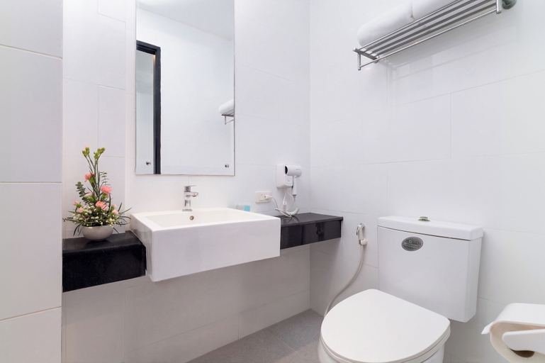 Bathroom 5, Laelay Suites, Phuket Island