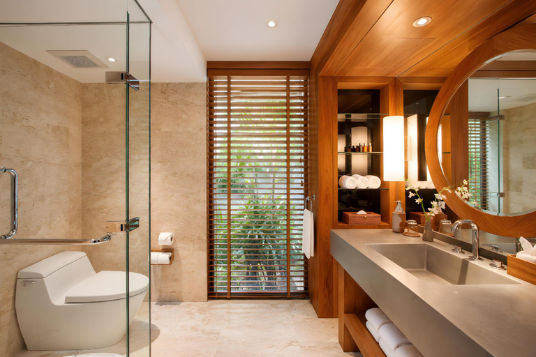 Bathroom 4, Villa Nandana 7BR, Beachfront, Gym, Maid, BF, Takua Thung