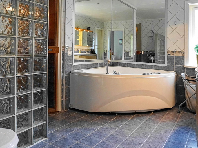 Bathroom 4, Holiday Home in Henån, Orust