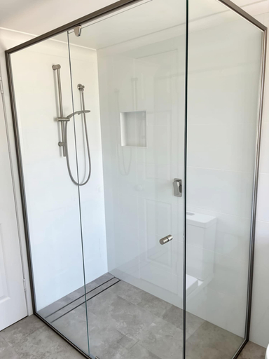 Bathroom 4, Pacific Place Apartments, Gold Coast