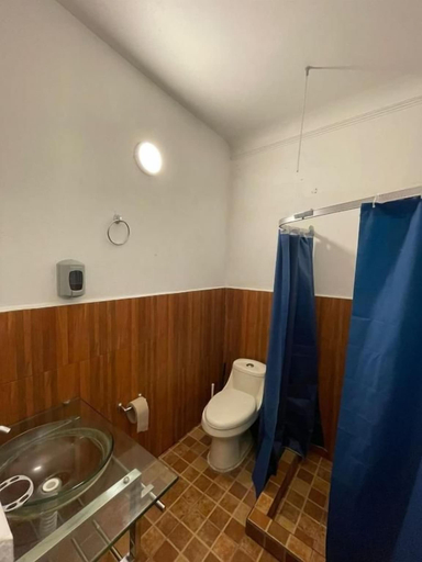 Bathroom 3, Urban Rooms - Hostel, Mexico City