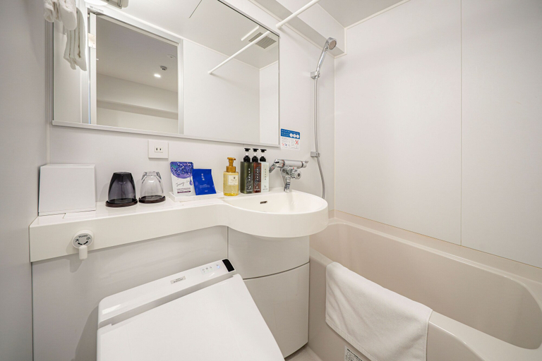 Bathroom 3, Hotel Reference Hakata Reisen, Fukuoka