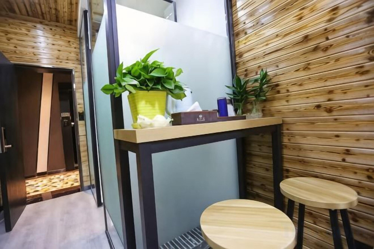 Bathroom, Feitian Hotel, Baiyin