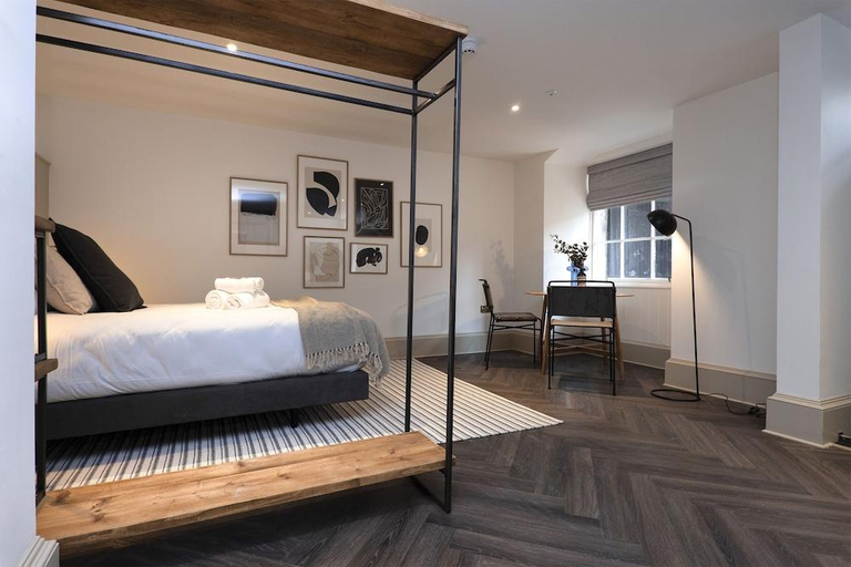 Bedroom 2, 29 Queen Street, Edinburgh