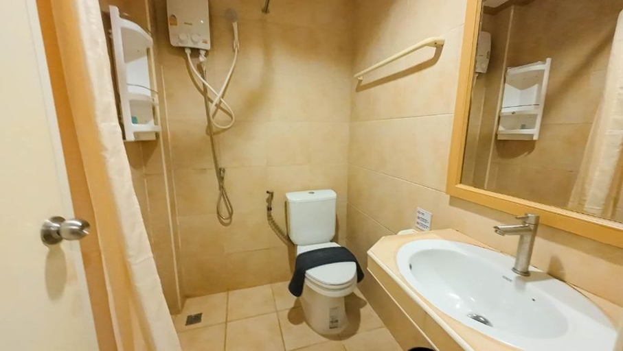 Bathroom 3, JB House Patong, Phuket Island